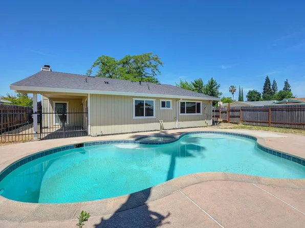 3621 Granby Dr, Sacramento, CA 95827