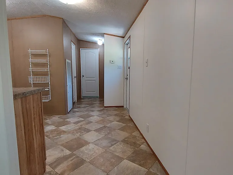 6504 Hunter St — Photo 5