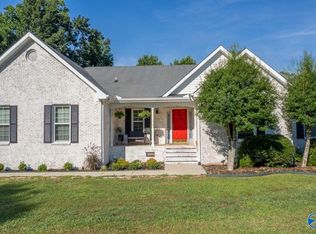 400 Pine Needle Trce, Guntersville, AL 35976
