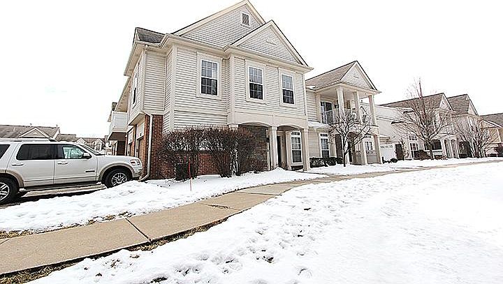 1st image of 3211 Addington Dr #31