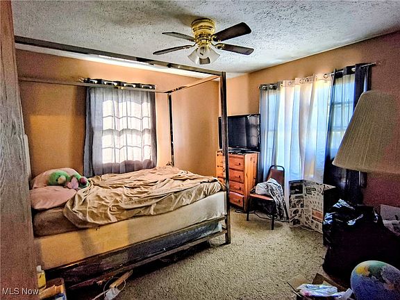 5th image of 10721 Englewood Ave
