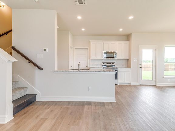 5th image of 1533 Homeplace Cir