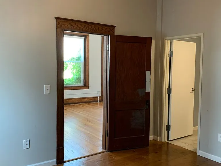 109 Pendleton St — Photo 11