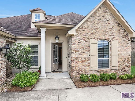 2nd image of 37459 Amalfi Dr