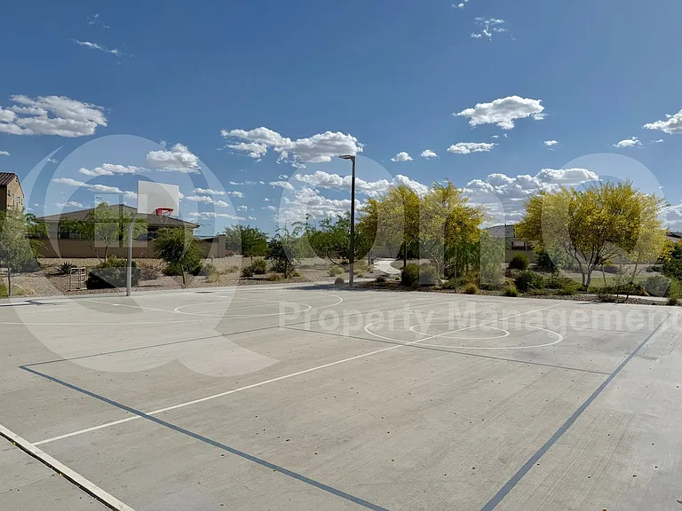 8923 W Solano Dr — Photo 30