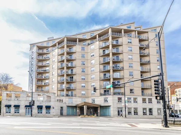 4350 N Broadway St APT 906, Chicago, IL 60613