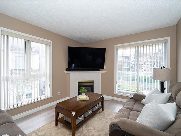 4th image of 331 Burnside Rd E #301