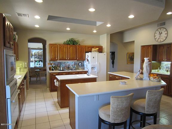 3rd image of 22003 N Parada Dr
