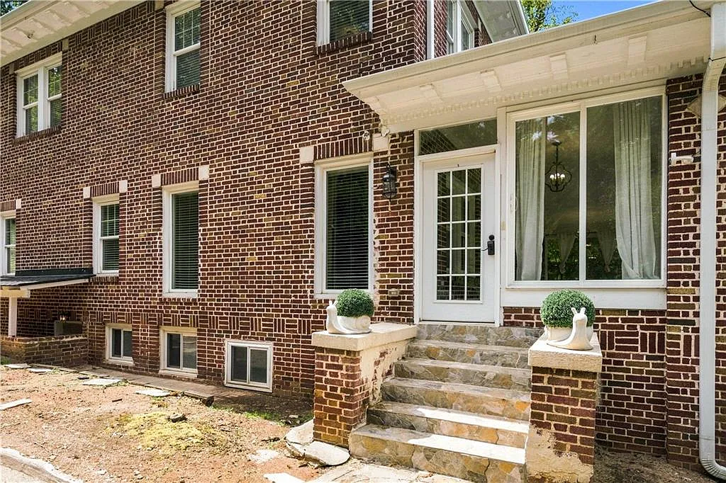 4 bed, 3.5 bath, 3280 sqft, $4,500 — Photo 3
