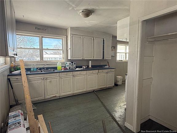 5th image of 18 Northwest Rd