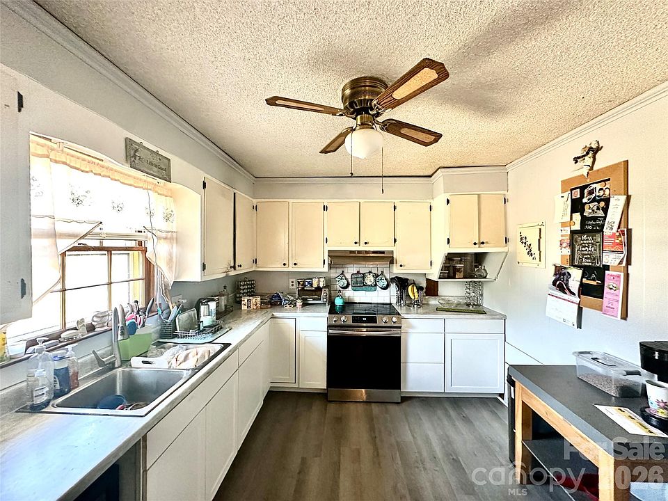 1st image of 2415 Heavner Rd