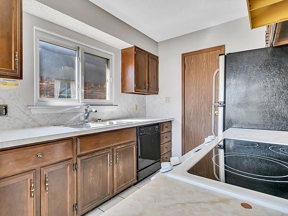 5th image of 108 Mitchell Dr