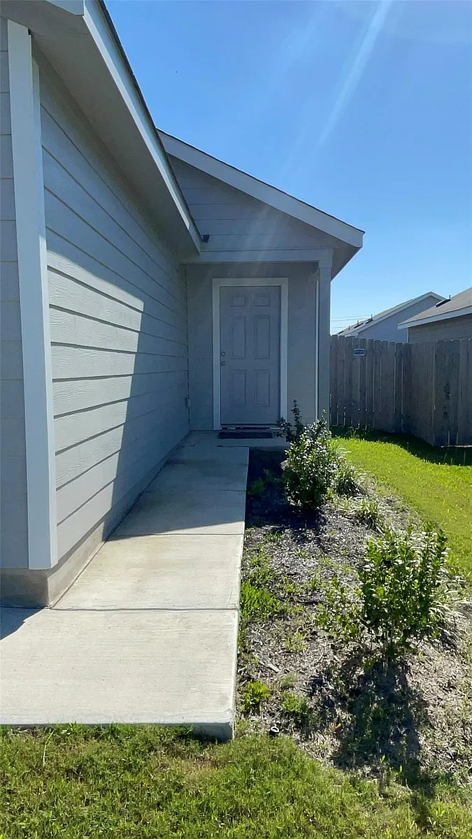 Building Photo - 212 Marty Allen Loop
