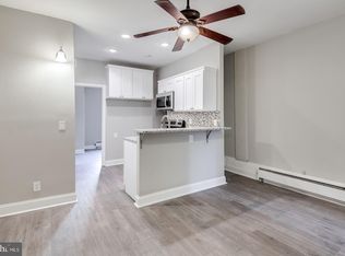 1622 South St #2F, Philadelphia, PA 19146