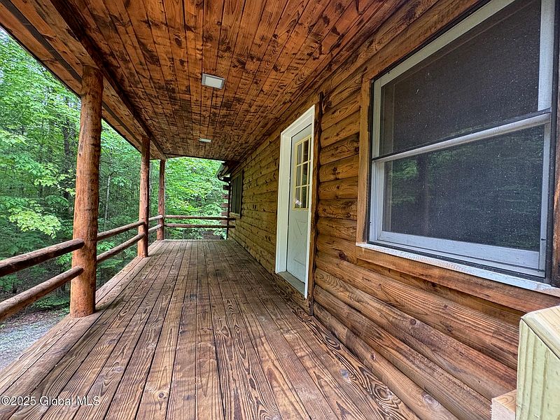 3rd image of 356 River Road