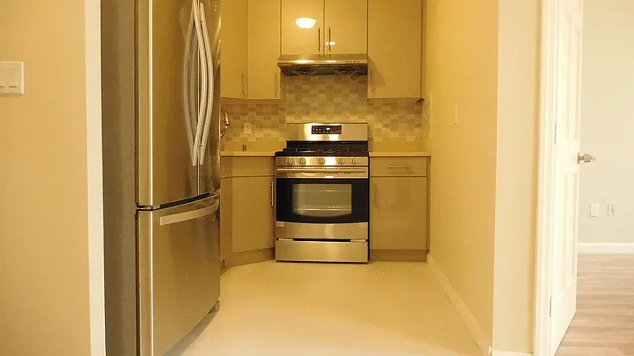 Rented by Metroperty Realty LLC | media 4