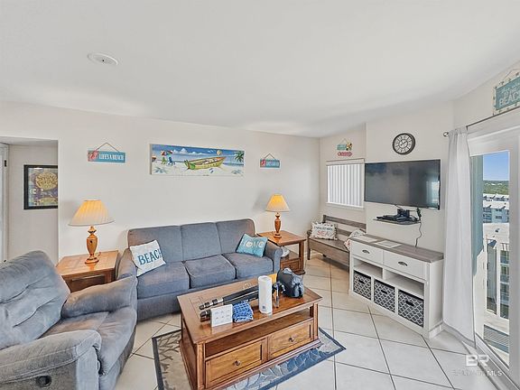 4th image of 375 Plantation Rd #5609