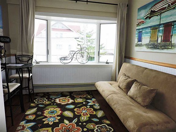 3rd image of 1446 Ocean Ave #3