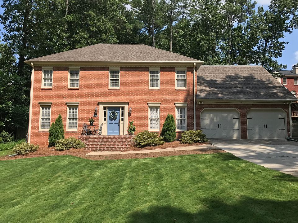 1st image of 828 Countryside Ct SE