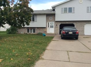 2678 Osmundsen Rd, Fitchburg, WI 53711