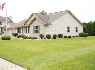 1432 Riverbend Dr, Defiance, OH 43512