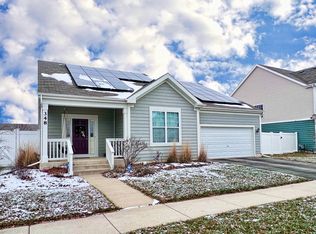 348 Snow Drop Ln, Elgin, IL 60124