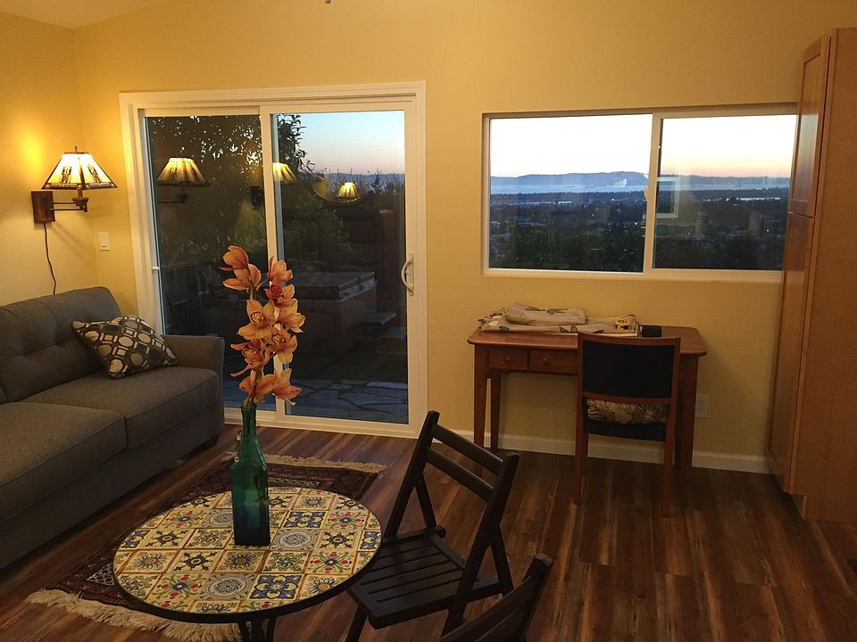 1st image of 2839 Steinmetz Way #1