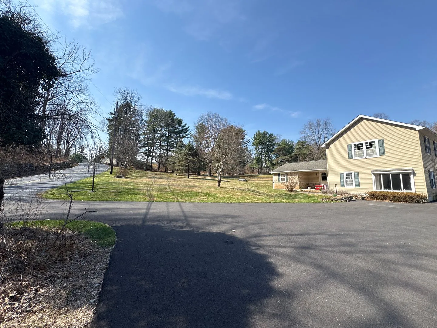 Country Living at Its Finest 3676 Lower Saucon Road, Hellertown, PA — Photo 3