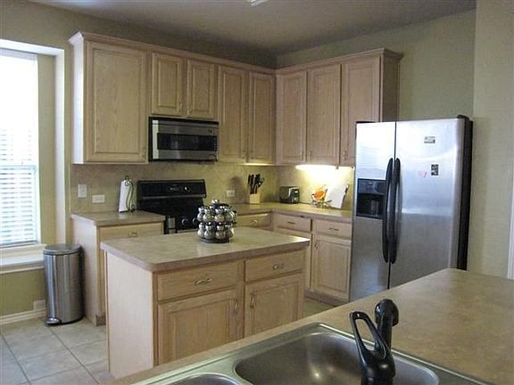 Kitchen with island