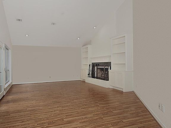 4th image of 24 N Havenridge Dr