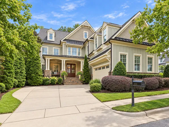 3709 Rolston Dr, Raleigh, NC 27609
