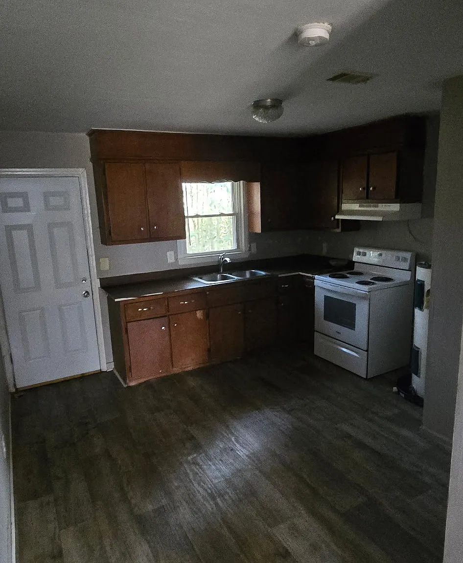 2 bed, $695 — Photo 3