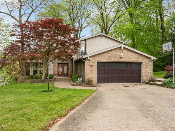 2990 Wildridge Dr NW, Massillon, OH 44646