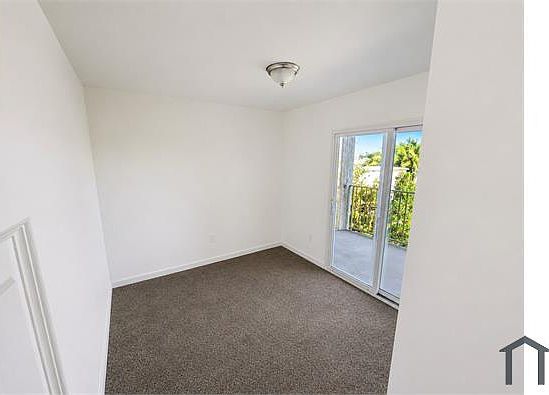 5th image of 238 E Vernon Ave APT 304