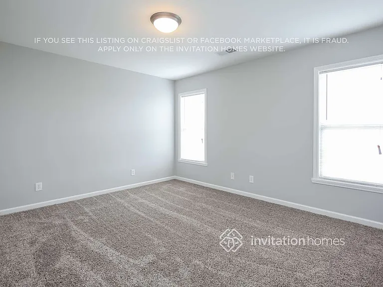 4200 Youngstown Dr — Photo 12