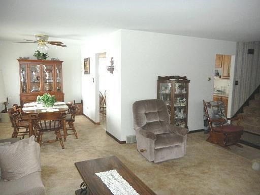 3rd image of 19337 Wildwood Ave