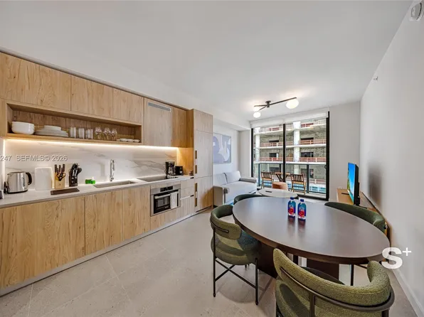 11 NE 6th St #2903, Miami, FL 33132