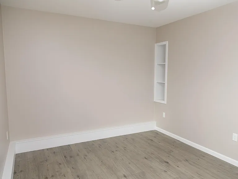 412 W Maple St — Photo 5