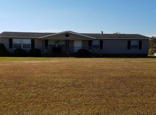 70 Trevor Ln, Clinton, NC 28328