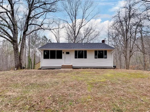 1026 Stewarts Rd, Lanexa, VA 23089