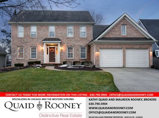 2071 Nachtman Ct, Wheaton, IL