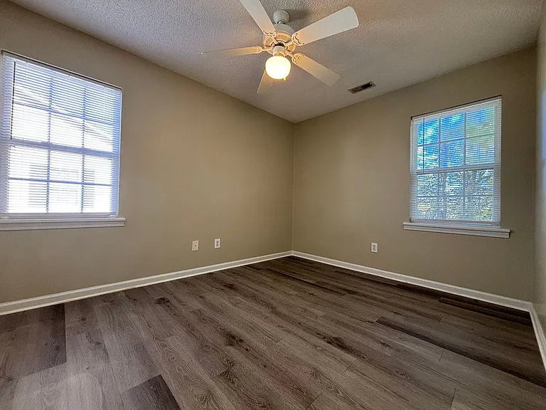 46 Pirates Cove Dr — Photo 12