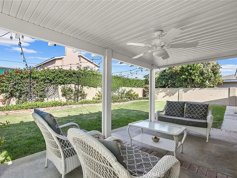 5251 Anthony Ave — Photo 38