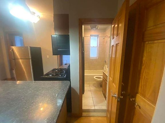 5th image of 450 49th St #8B