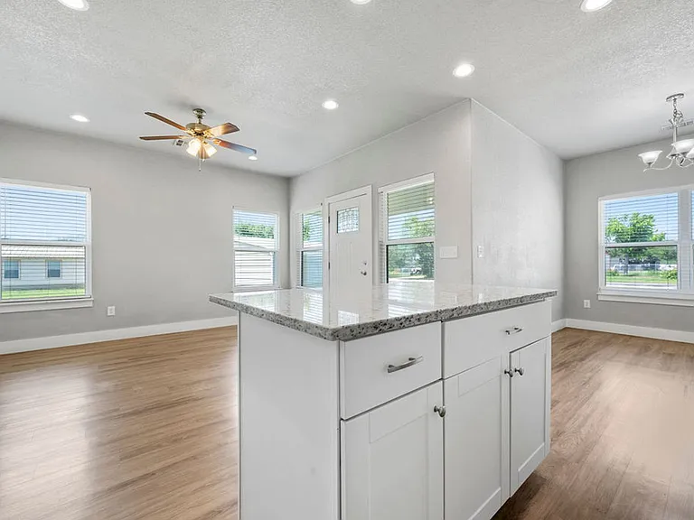3510 Cactus Trl — Photo 8