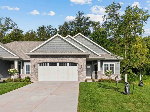 14 Pond Ridge Cir, Coralville, IA 52241