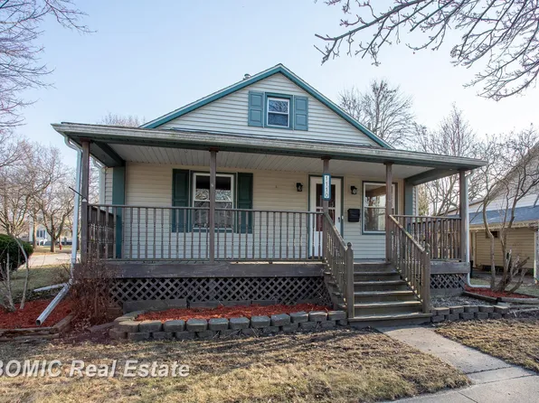 1110 Dunbar St, Essexville, MI 48732