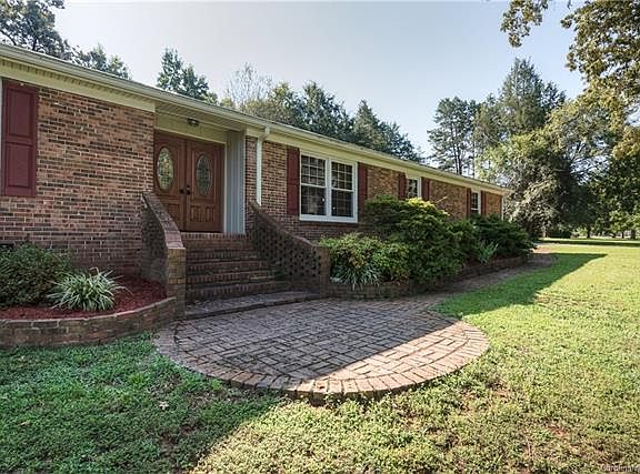 2nd image of 3338 Linda Ct