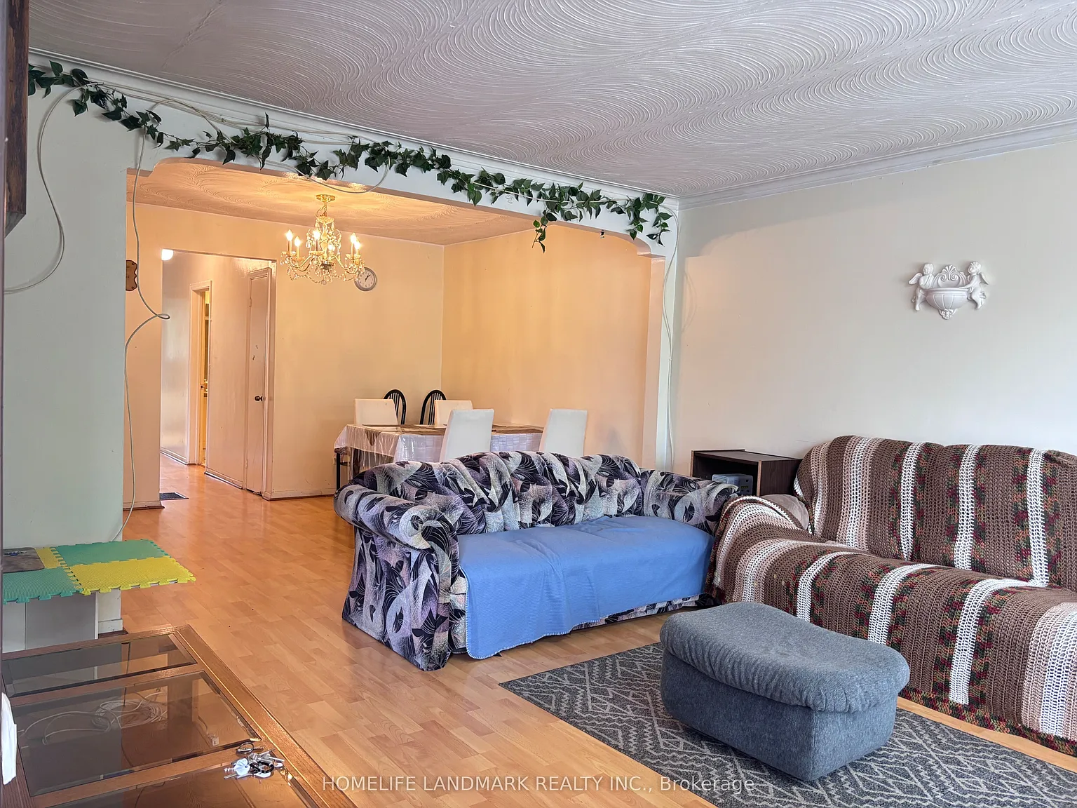3 bed, $2,600 — Photo 2