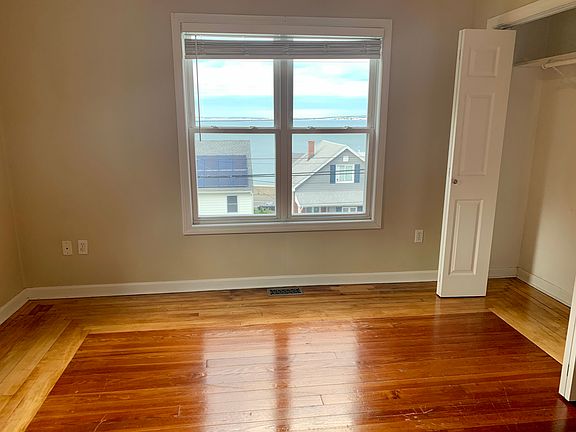 3rd image of 193 Endicott Ave #1
